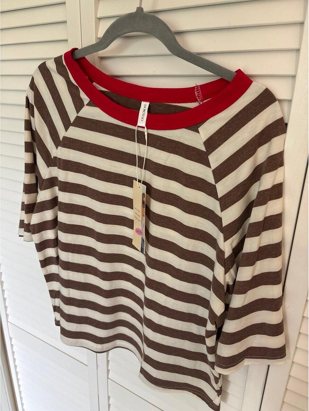 Lot of 2 Cropped Shirts Dokotoo Size Small - Picture 2 of 8